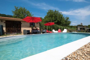 COMBE JOLIE Clim, Piscine & Jacuzzi